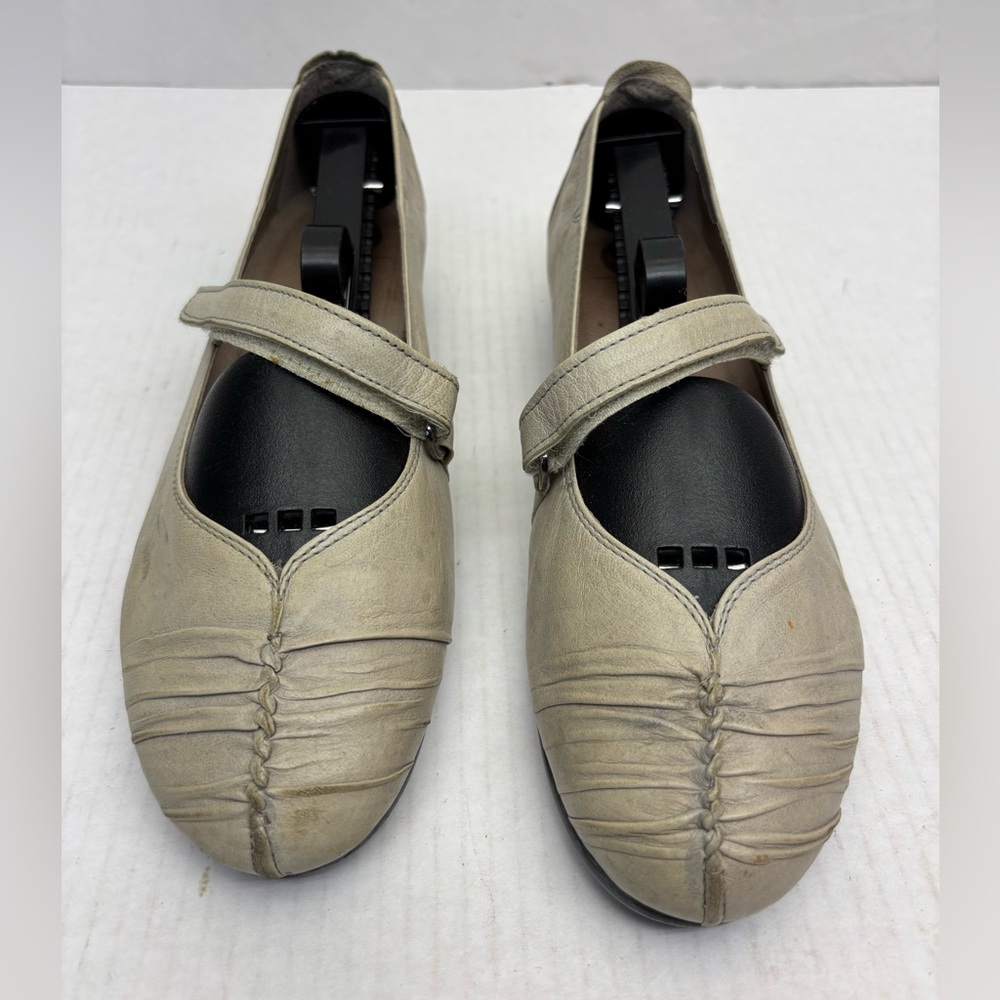 Softwaves Womens Mary Jane Flats, size 38, box 36